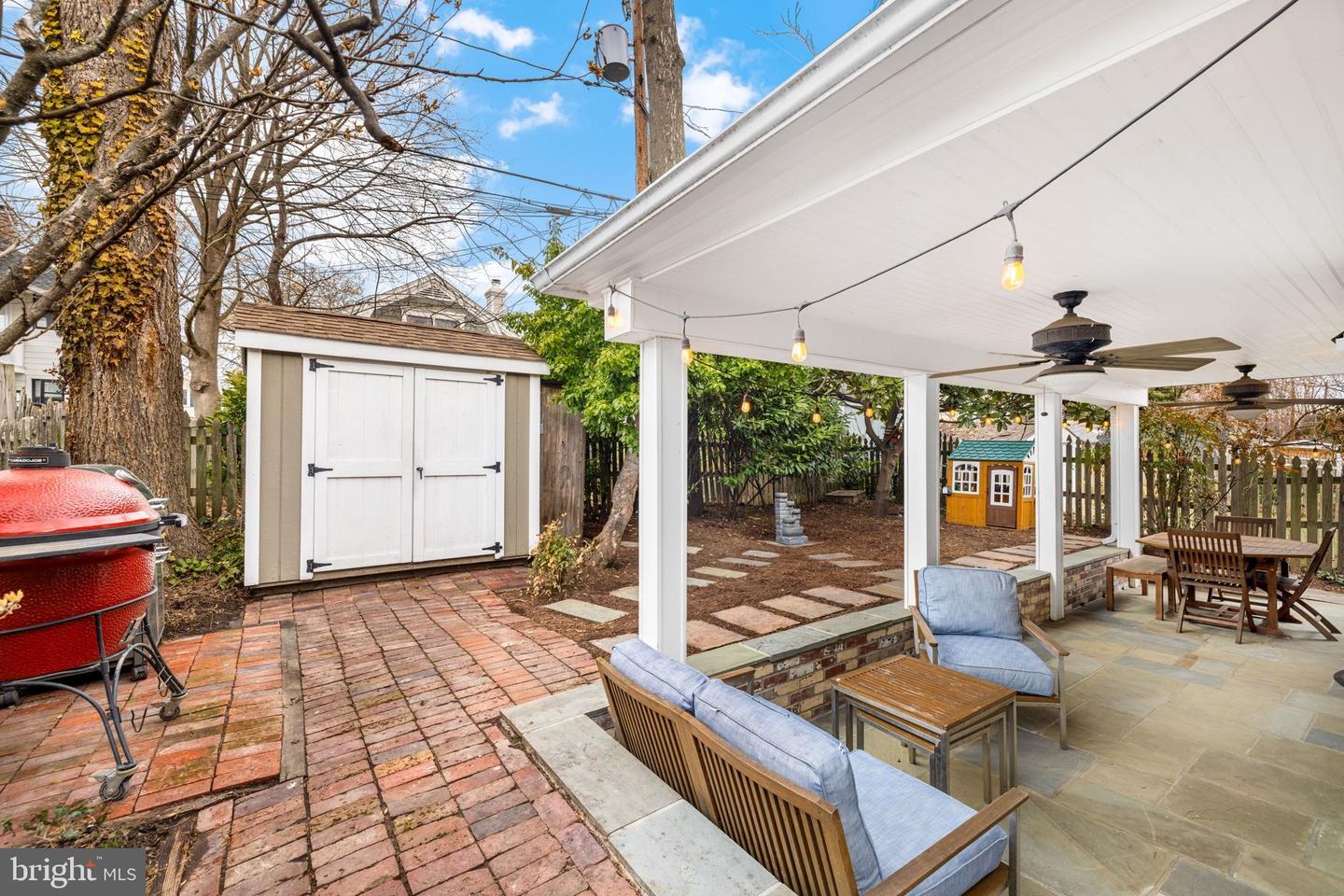 106 E MAPLE ST, ALEXANDRIA, Virginia 22301, 4 Bedrooms Bedrooms, ,3 BathroomsBathrooms,Residential,For sale,106 E MAPLE ST,VAAX2053928 MLS # VAAX2053928