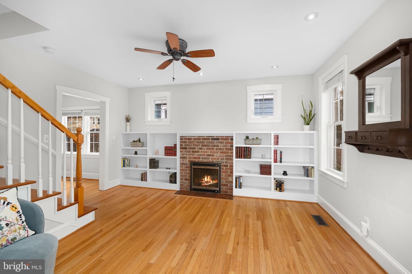 106 E MAPLE ST, ALEXANDRIA, Virginia 22301, 4 Bedrooms Bedrooms, ,3 BathroomsBathrooms,Residential,For sale,106 E MAPLE ST,VAAX2053928 MLS # VAAX2053928