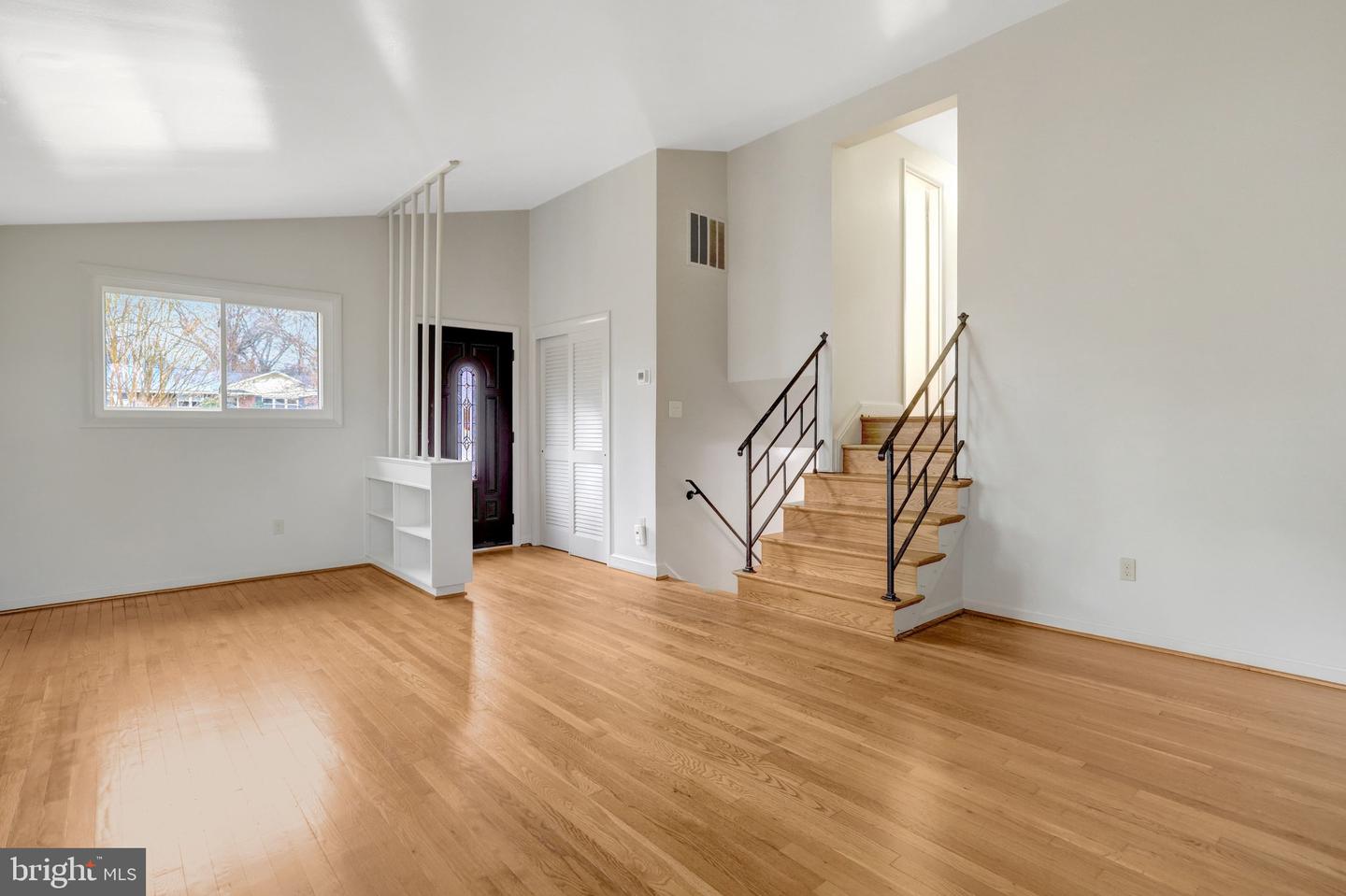 488 N OWEN ST, ALEXANDRIA, Virginia 22304, 3 Bedrooms Bedrooms, 6 Rooms Rooms,2 BathroomsBathrooms,Residential,For sale,488 N OWEN ST,VAAX2053930 MLS # VAAX2053930