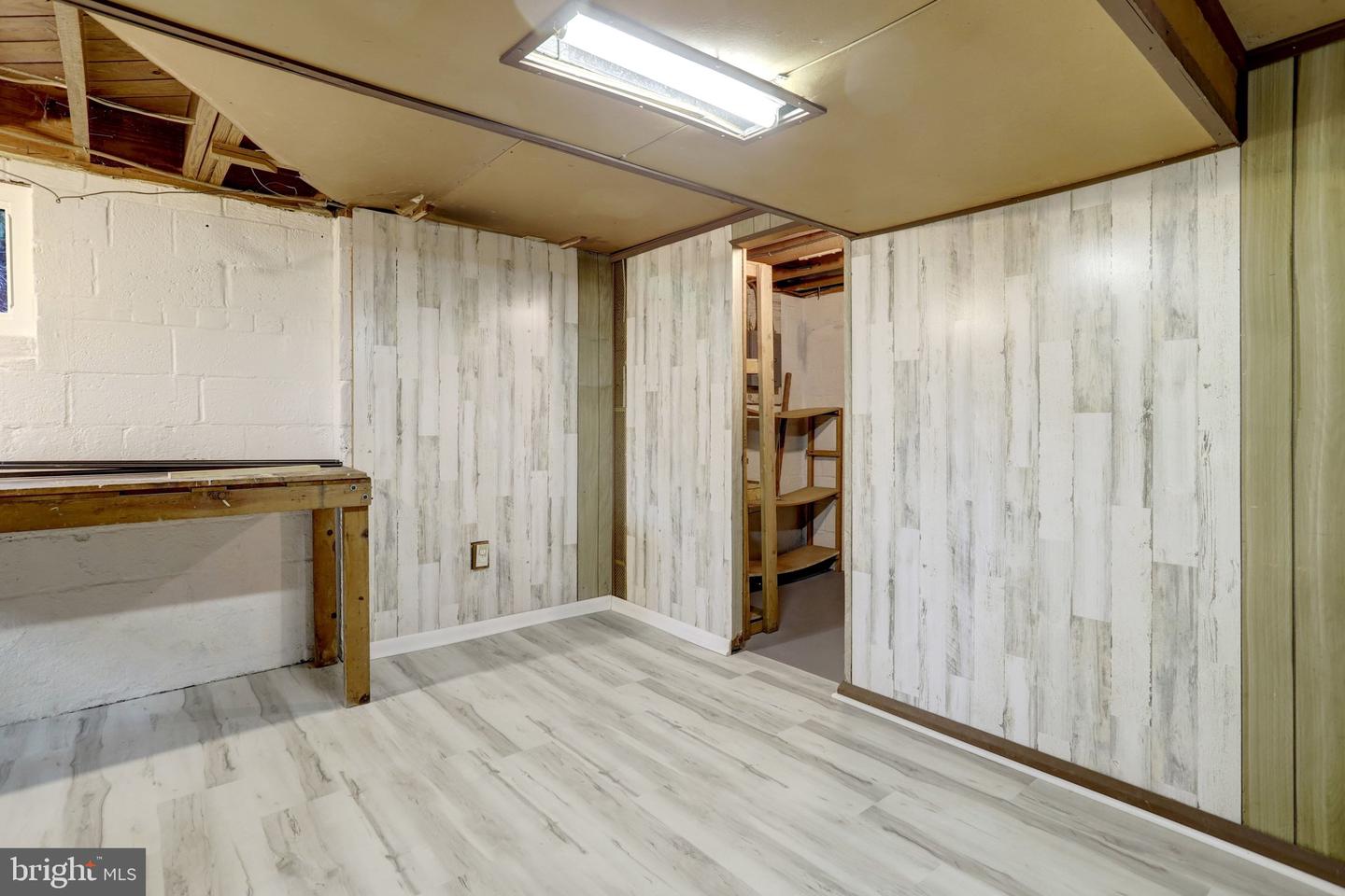 488 N OWEN ST, ALEXANDRIA, Virginia 22304, 3 Bedrooms Bedrooms, 6 Rooms Rooms,2 BathroomsBathrooms,Residential,For sale,488 N OWEN ST,VAAX2053930 MLS # VAAX2053930