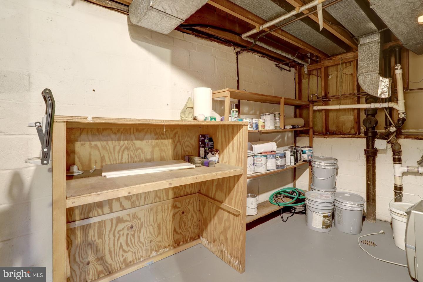 488 N OWEN ST, ALEXANDRIA, Virginia 22304, 3 Bedrooms Bedrooms, 6 Rooms Rooms,2 BathroomsBathrooms,Residential,For sale,488 N OWEN ST,VAAX2053930 MLS # VAAX2053930