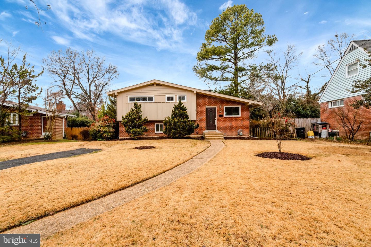 488 N OWEN ST, ALEXANDRIA, Virginia 22304, 3 Bedrooms Bedrooms, 6 Rooms Rooms,2 BathroomsBathrooms,Residential,For sale,488 N OWEN ST,VAAX2053930 MLS # VAAX2053930