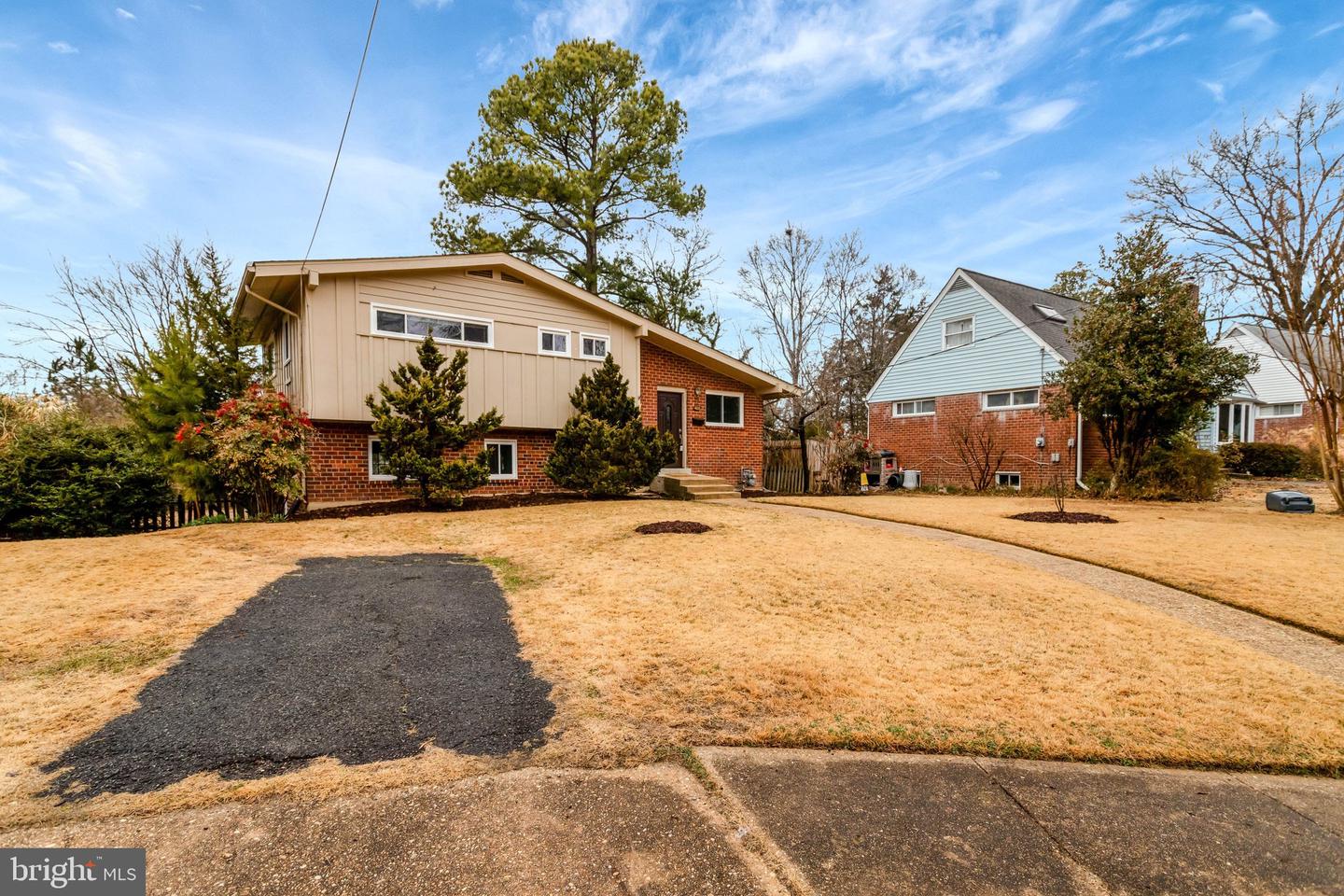 488 N OWEN ST, ALEXANDRIA, Virginia 22304, 3 Bedrooms Bedrooms, 6 Rooms Rooms,2 BathroomsBathrooms,Residential,For sale,488 N OWEN ST,VAAX2053930 MLS # VAAX2053930