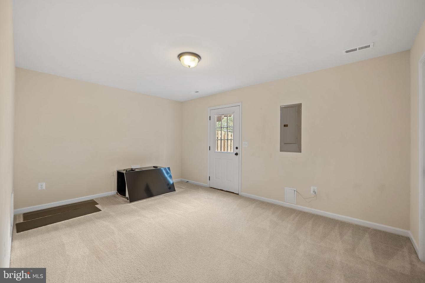 2210 MALLARD LANDING DR, FREDERICKSBURG, Virginia 22408, 4 Bedrooms Bedrooms, ,3 BathroomsBathrooms,Residential,For sale,2210 MALLARD LANDING DR,VASP2039158 MLS # VASP2039158