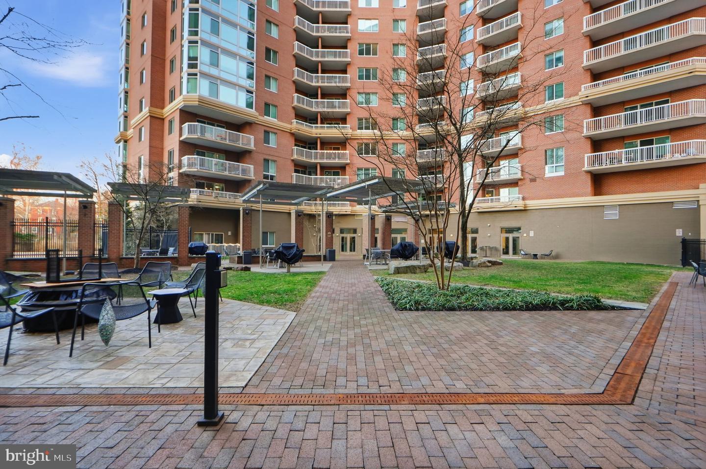 3101 N HAMPTON DR #608, ALEXANDRIA, Virginia 22302, 1 Bedroom Bedrooms, ,1 BathroomBathrooms,Residential,For sale,3101 N HAMPTON DR #608,VAAX2053946 MLS # VAAX2053946