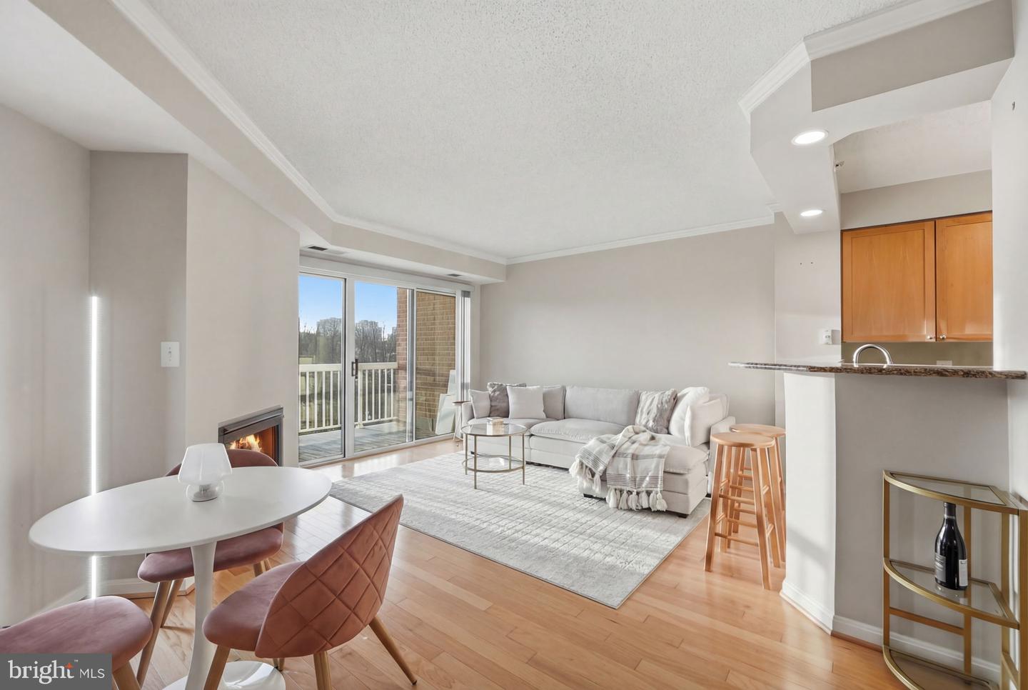 3101 N HAMPTON DR #608, ALEXANDRIA, Virginia 22302, 1 Bedroom Bedrooms, ,1 BathroomBathrooms,Residential,For sale,3101 N HAMPTON DR #608,VAAX2053946 MLS # VAAX2053946