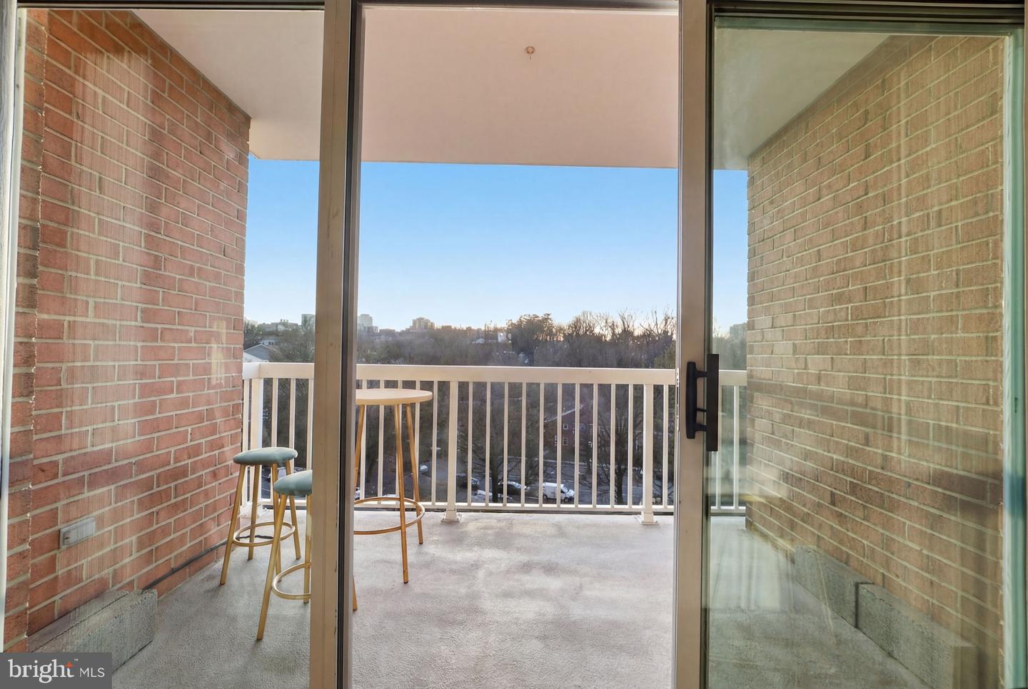 3101 N HAMPTON DR #608, ALEXANDRIA, Virginia 22302, 1 Bedroom Bedrooms, ,1 BathroomBathrooms,Residential,For sale,3101 N HAMPTON DR #608,VAAX2053946 MLS # VAAX2053946