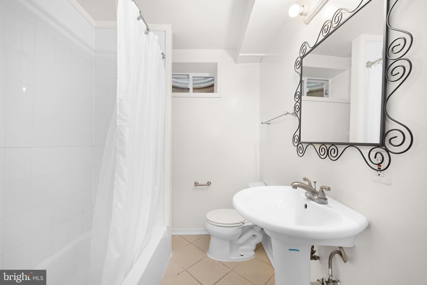 1615 45TH ST NW, WASHINGTON, District Of Columbia 20007, 5 Bedrooms Bedrooms, ,2 BathroomsBathrooms,Residential,For sale,1615 45TH ST NW,DCDC2245242 MLS # DCDC2245242