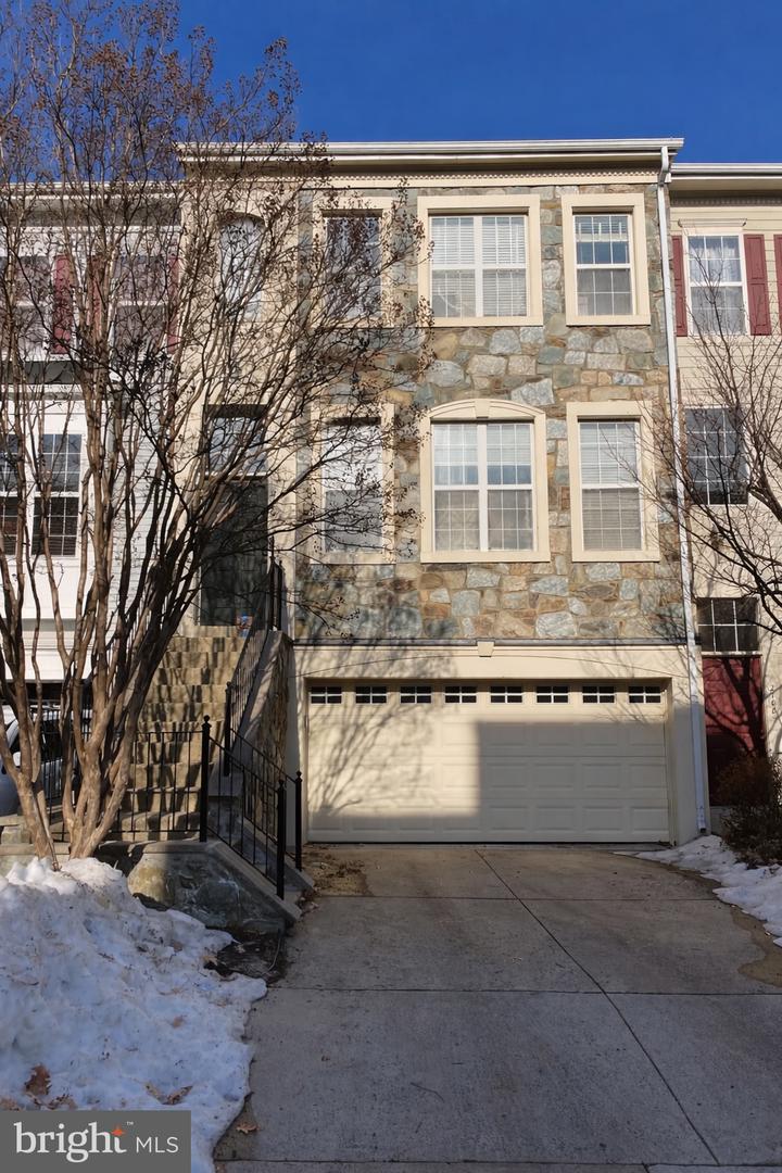 2110 CAPSTONE CIR, HERNDON, Virginia 20170, 3 Bedrooms Bedrooms, ,2 BathroomsBathrooms,Residential,For sale,2110 CAPSTONE CIR,VAFX2289874 MLS # VAFX2289874