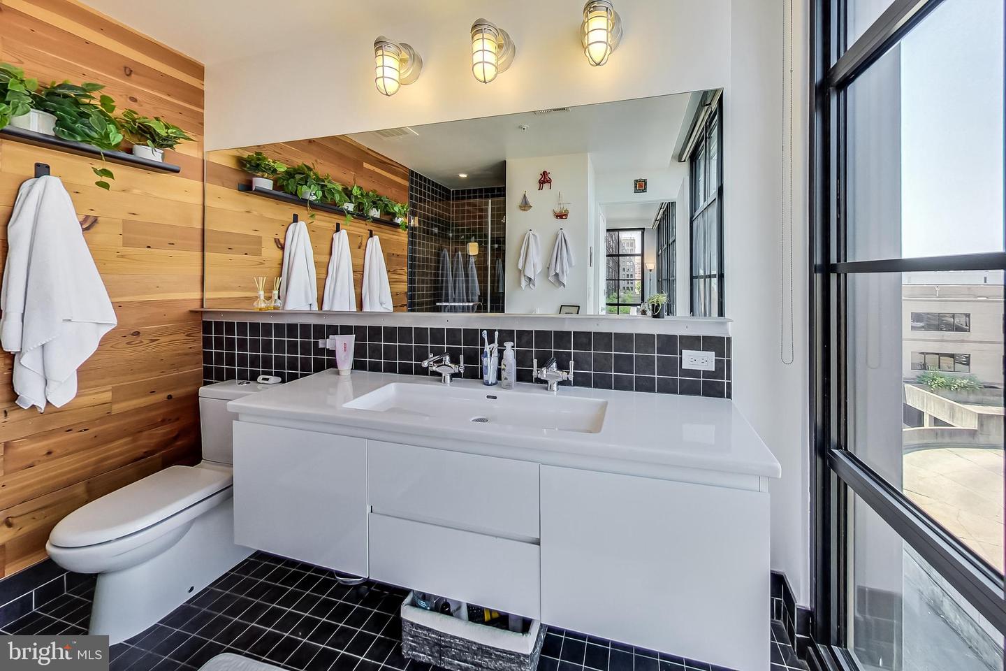 2030 8TH ST NW #409, WASHINGTON, District Of Columbia 20001, 2 Bedrooms Bedrooms, ,2 BathroomsBathrooms,Residential,For sale,2030 8TH ST NW #409,DCDC2245294 MLS # DCDC2245294