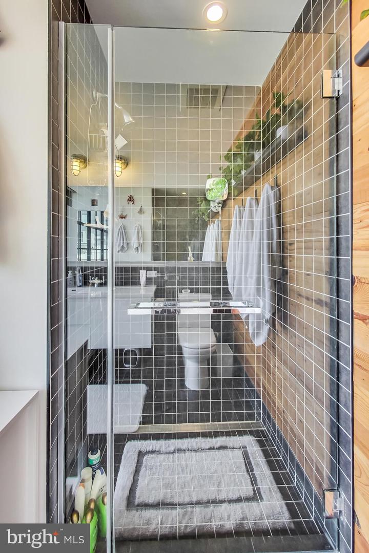 2030 8TH ST NW #409, WASHINGTON, District Of Columbia 20001, 2 Bedrooms Bedrooms, ,2 BathroomsBathrooms,Residential,For sale,2030 8TH ST NW #409,DCDC2245294 MLS # DCDC2245294