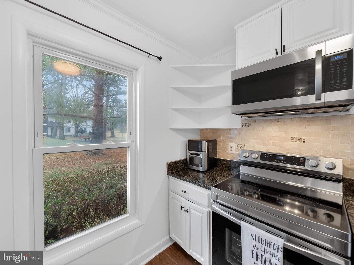 5552 PEPPERCORN DR, BURKE, Virginia 22015, 3 Bedrooms Bedrooms, ,2 BathroomsBathrooms,Residential,For sale,5552 PEPPERCORN DR,VAFX2290054 MLS # VAFX2290054