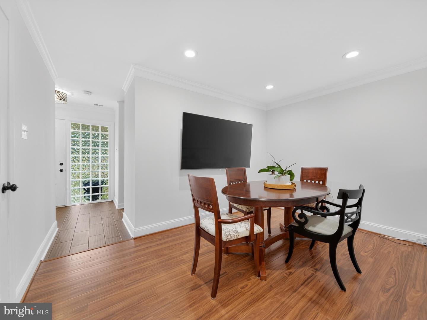 5552 PEPPERCORN DR, BURKE, Virginia 22015, 3 Bedrooms Bedrooms, ,2 BathroomsBathrooms,Residential,For sale,5552 PEPPERCORN DR,VAFX2290054 MLS # VAFX2290054