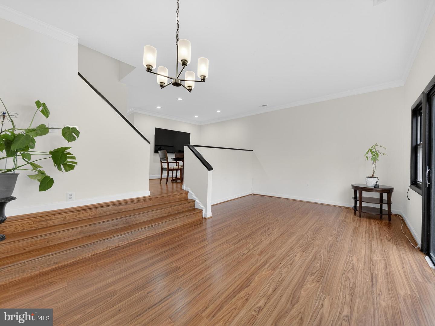 5552 PEPPERCORN DR, BURKE, Virginia 22015, 3 Bedrooms Bedrooms, ,2 BathroomsBathrooms,Residential,For sale,5552 PEPPERCORN DR,VAFX2290054 MLS # VAFX2290054