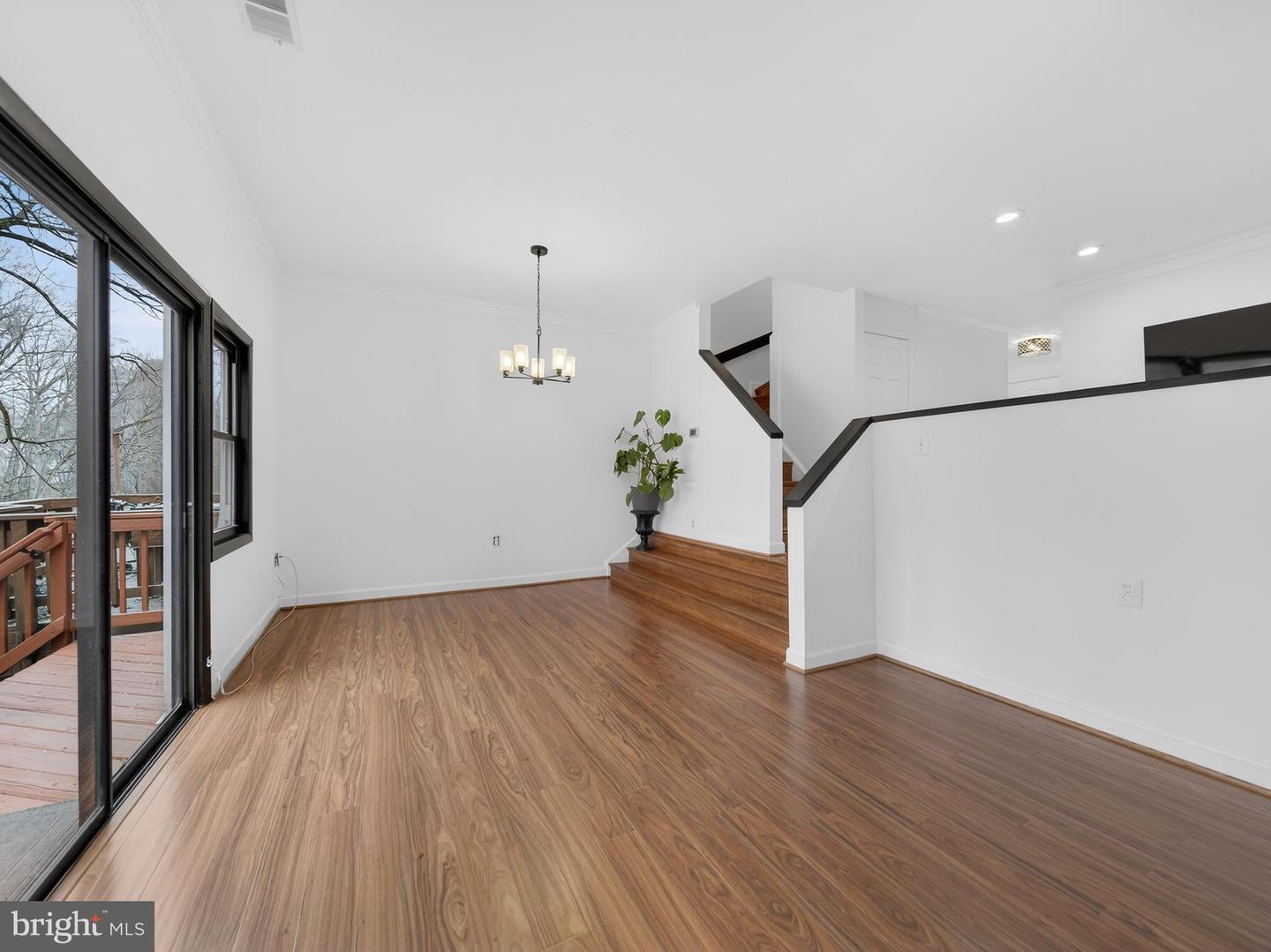 5552 PEPPERCORN DR, BURKE, Virginia 22015, 3 Bedrooms Bedrooms, ,2 BathroomsBathrooms,Residential,For sale,5552 PEPPERCORN DR,VAFX2290054 MLS # VAFX2290054