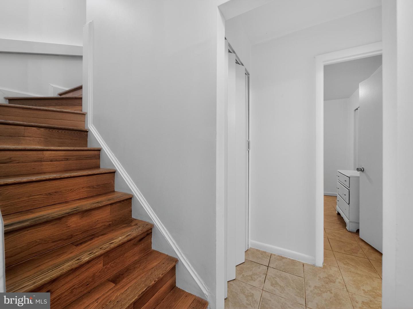 5552 PEPPERCORN DR, BURKE, Virginia 22015, 3 Bedrooms Bedrooms, ,2 BathroomsBathrooms,Residential,For sale,5552 PEPPERCORN DR,VAFX2290054 MLS # VAFX2290054