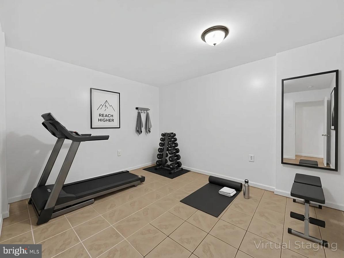 5552 PEPPERCORN DR, BURKE, Virginia 22015, 3 Bedrooms Bedrooms, ,2 BathroomsBathrooms,Residential,For sale,5552 PEPPERCORN DR,VAFX2290054 MLS # VAFX2290054