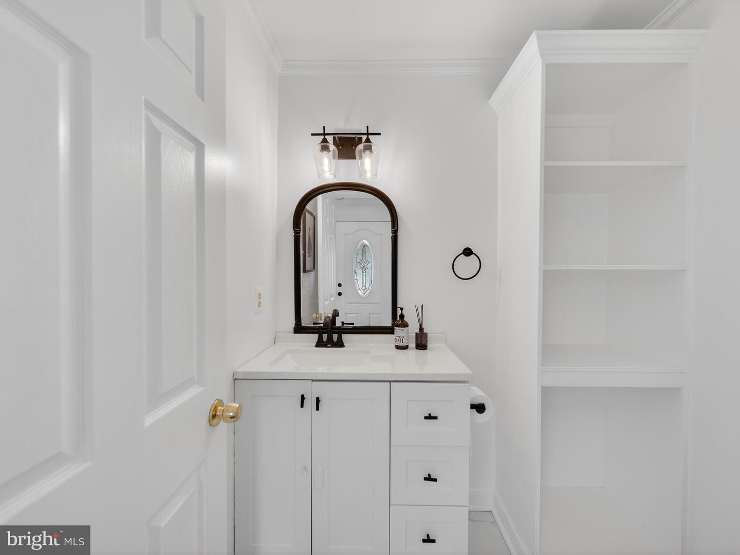 5552 PEPPERCORN DR, BURKE, Virginia 22015, 3 Bedrooms Bedrooms, ,2 BathroomsBathrooms,Residential,For sale,5552 PEPPERCORN DR,VAFX2290054 MLS # VAFX2290054