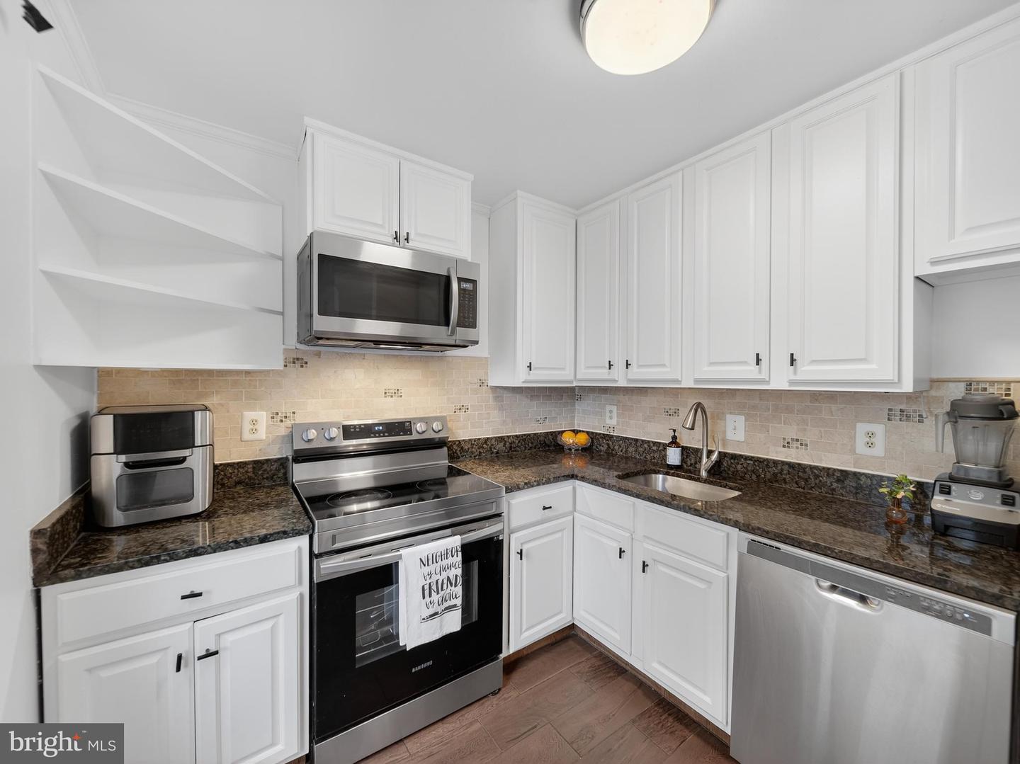 5552 PEPPERCORN DR, BURKE, Virginia 22015, 3 Bedrooms Bedrooms, ,2 BathroomsBathrooms,Residential,For sale,5552 PEPPERCORN DR,VAFX2290054 MLS # VAFX2290054