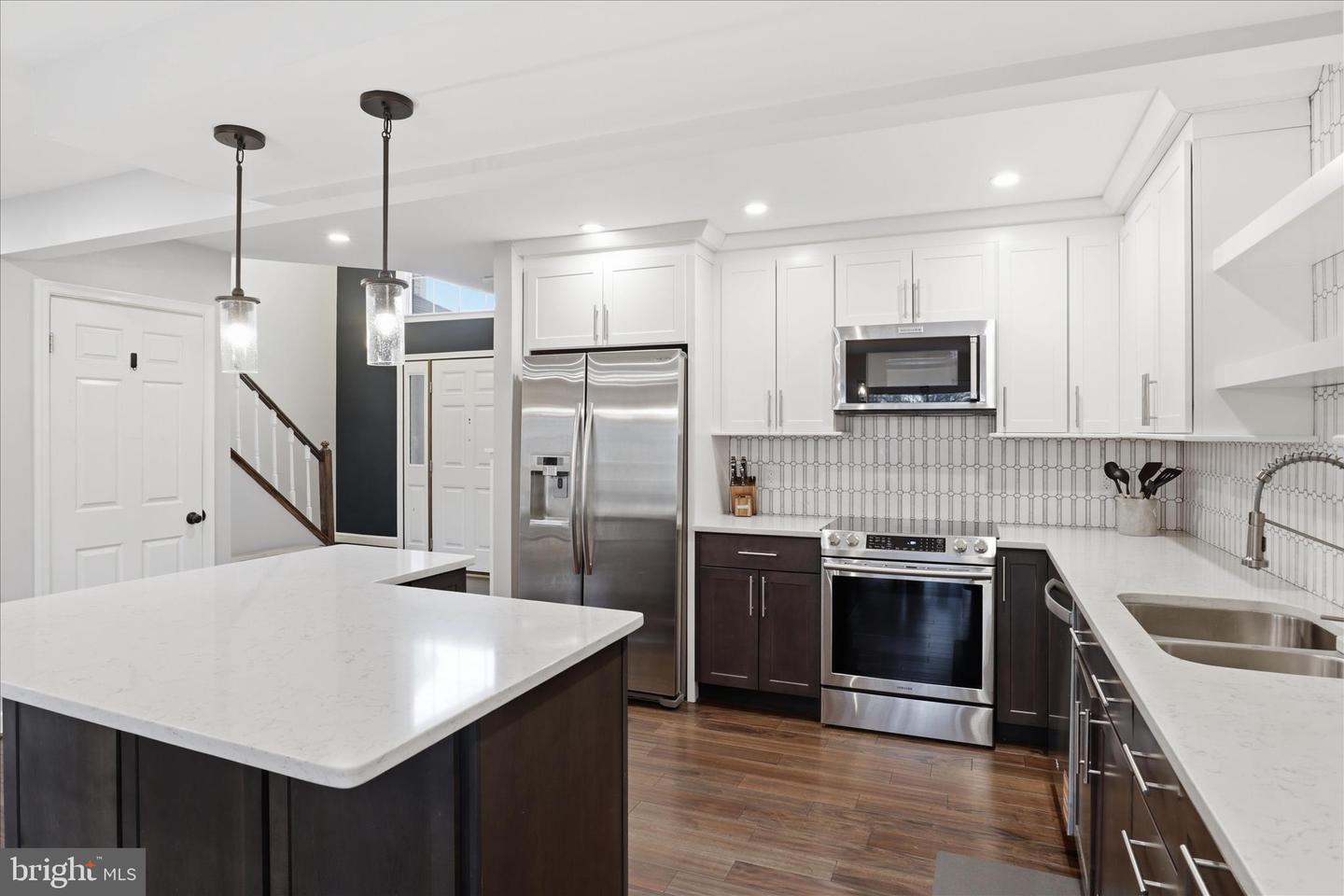 1787 DUFFIELD LN, ALEXANDRIA, Virginia 22307, 3 Bedrooms Bedrooms, ,3 BathroomsBathrooms,Residential,For sale,1787 DUFFIELD LN,VAFX2290082 MLS # VAFX2290082