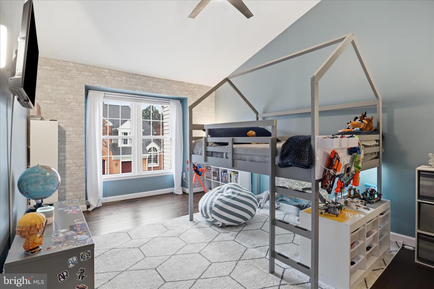 1787 DUFFIELD LN, ALEXANDRIA, Virginia 22307, 3 Bedrooms Bedrooms, ,3 BathroomsBathrooms,Residential,For sale,1787 DUFFIELD LN,VAFX2290082 MLS # VAFX2290082