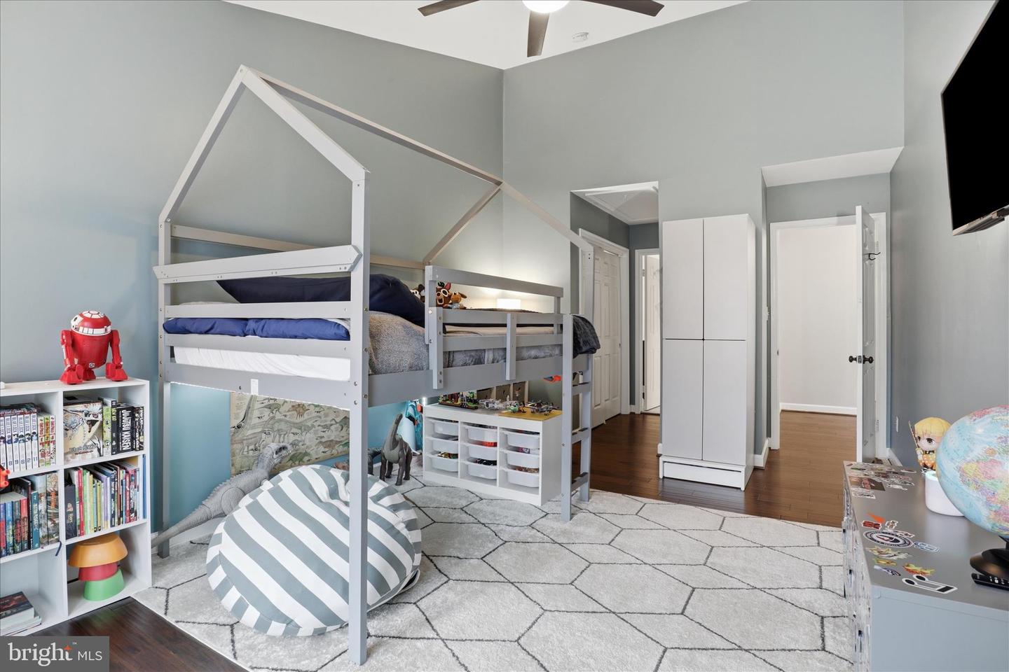 1787 DUFFIELD LN, ALEXANDRIA, Virginia 22307, 3 Bedrooms Bedrooms, ,3 BathroomsBathrooms,Residential,For sale,1787 DUFFIELD LN,VAFX2290082 MLS # VAFX2290082