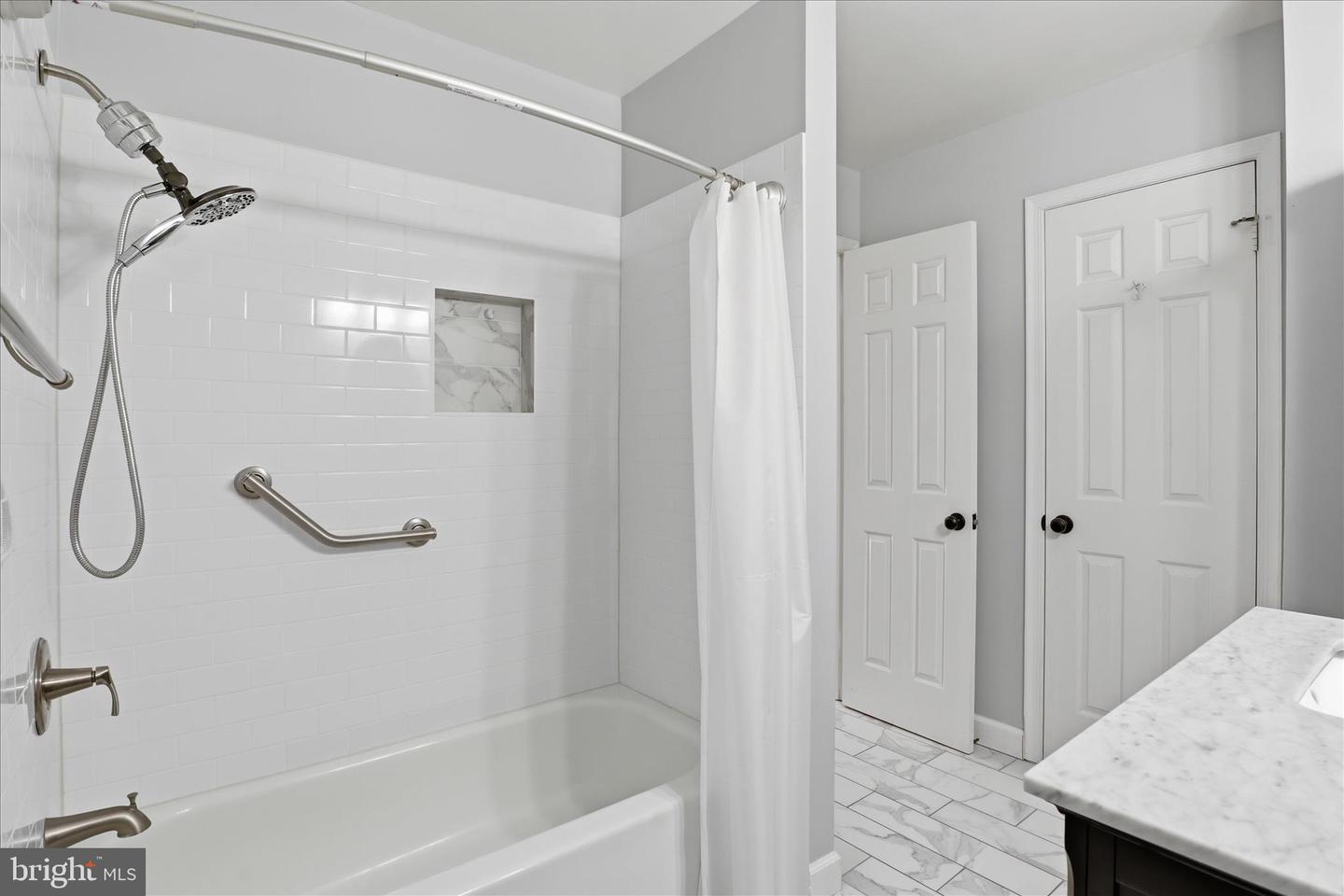 1787 DUFFIELD LN, ALEXANDRIA, Virginia 22307, 3 Bedrooms Bedrooms, ,3 BathroomsBathrooms,Residential,For sale,1787 DUFFIELD LN,VAFX2290082 MLS # VAFX2290082