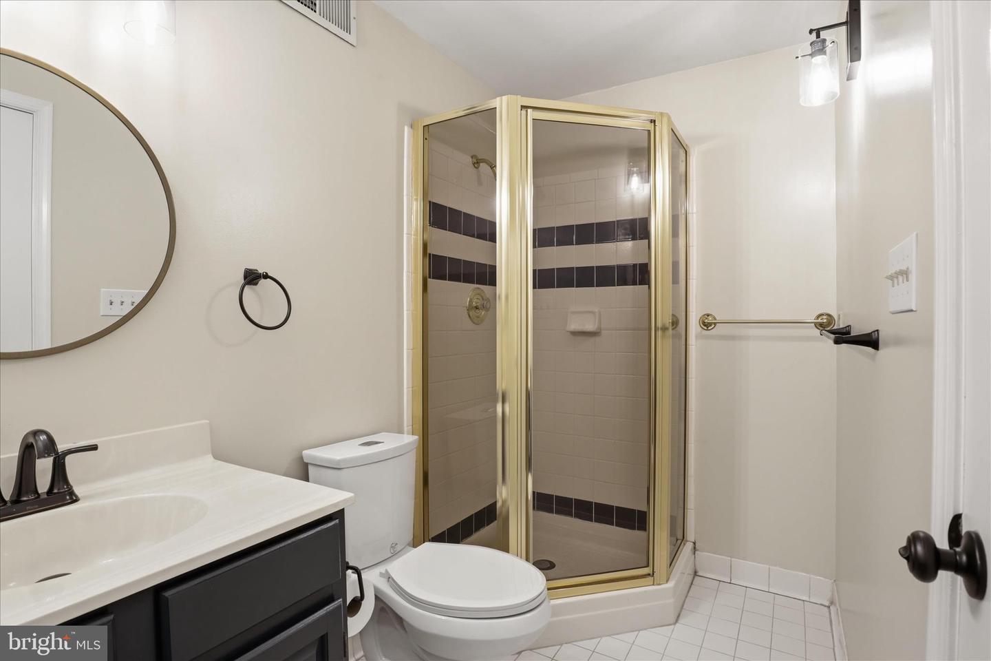 1787 DUFFIELD LN, ALEXANDRIA, Virginia 22307, 3 Bedrooms Bedrooms, ,3 BathroomsBathrooms,Residential,For sale,1787 DUFFIELD LN,VAFX2290082 MLS # VAFX2290082