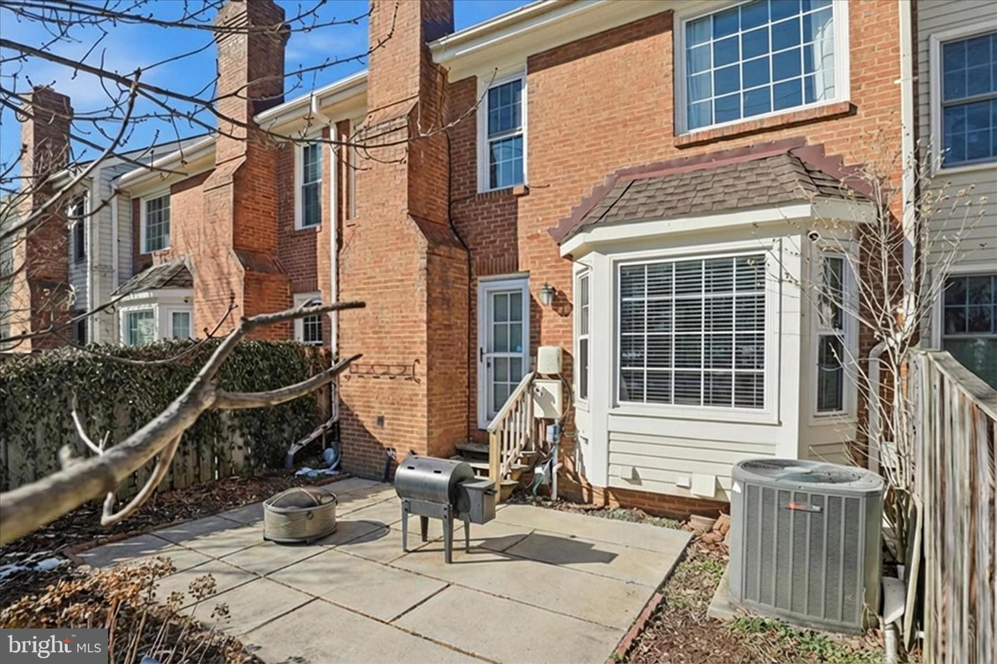 1787 DUFFIELD LN, ALEXANDRIA, Virginia 22307, 3 Bedrooms Bedrooms, ,3 BathroomsBathrooms,Residential,For sale,1787 DUFFIELD LN,VAFX2290082 MLS # VAFX2290082