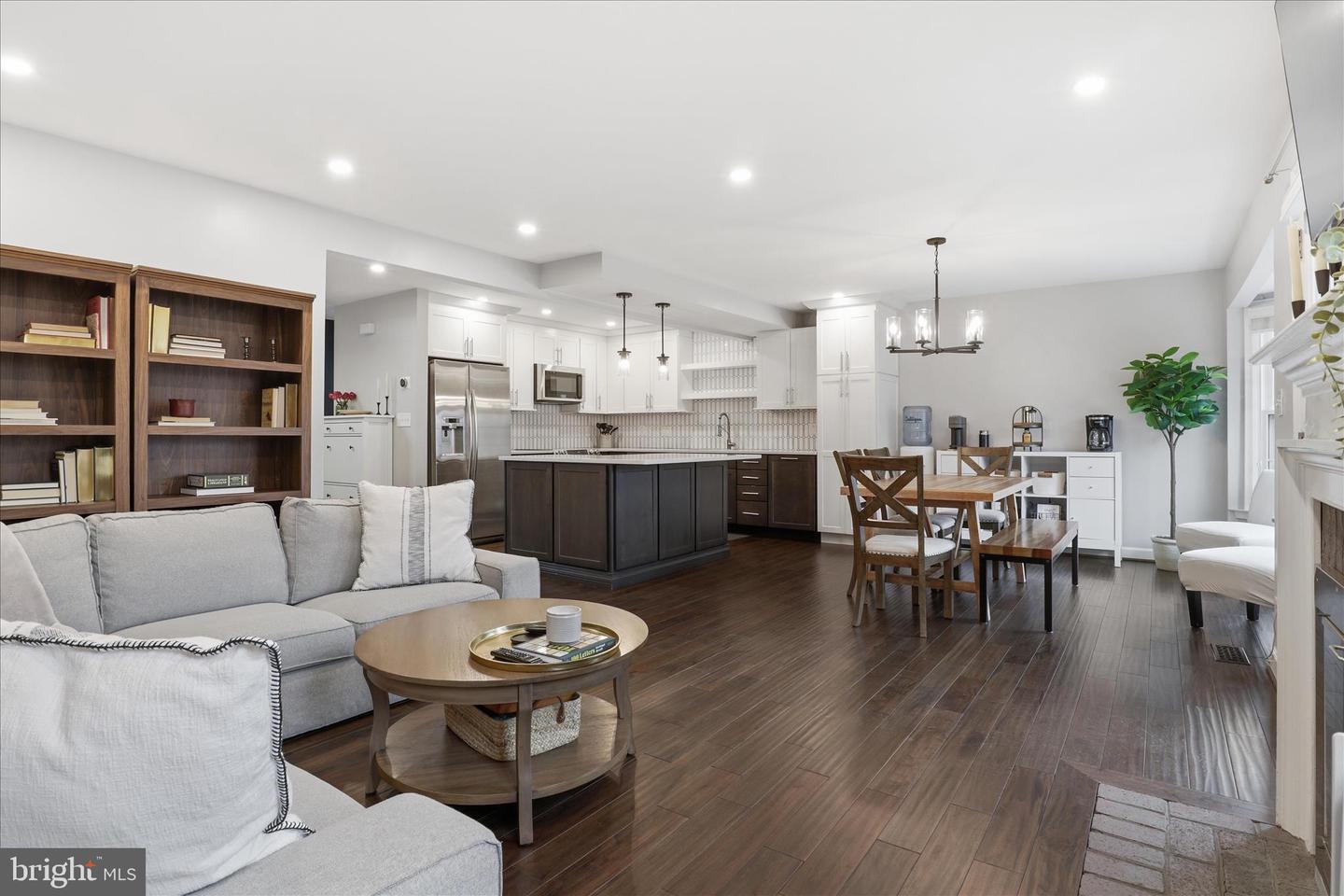 1787 DUFFIELD LN, ALEXANDRIA, Virginia 22307, 3 Bedrooms Bedrooms, ,3 BathroomsBathrooms,Residential,For sale,1787 DUFFIELD LN,VAFX2290082 MLS # VAFX2290082