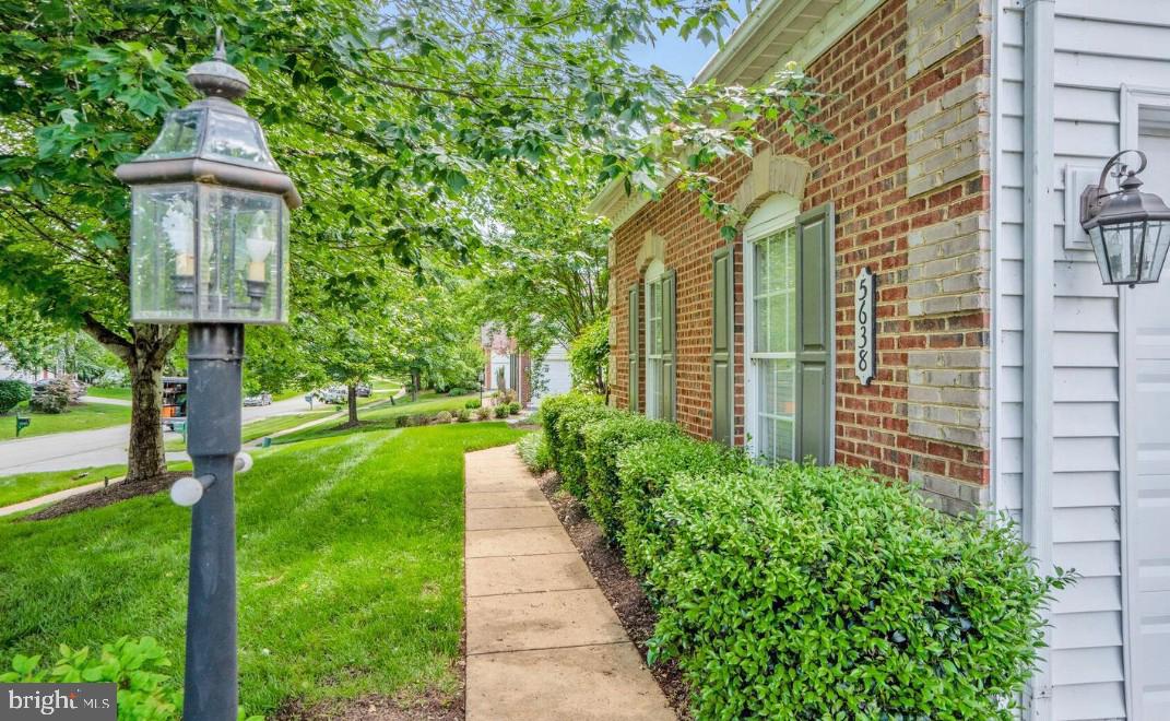 5638 LICK RIVER LN, GAINESVILLE, Virginia 20155, 4 Bedrooms Bedrooms, ,4 BathroomsBathrooms,Residential,For sale,5638 LICK RIVER LN,VAPW2112186 MLS # VAPW2112186