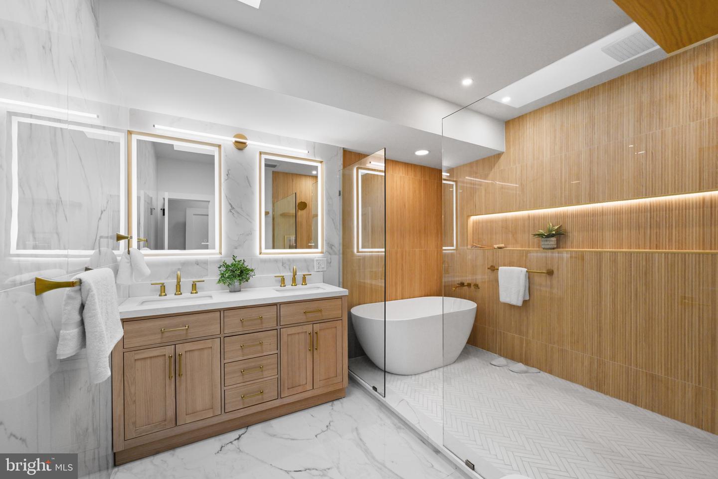 515 KENTUCKY AVE SE, WASHINGTON, District Of Columbia 20003, 5 Bedrooms Bedrooms, ,4 BathroomsBathrooms,Residential,For sale,515 KENTUCKY AVE SE,DCDC2245598 MLS # DCDC2245598