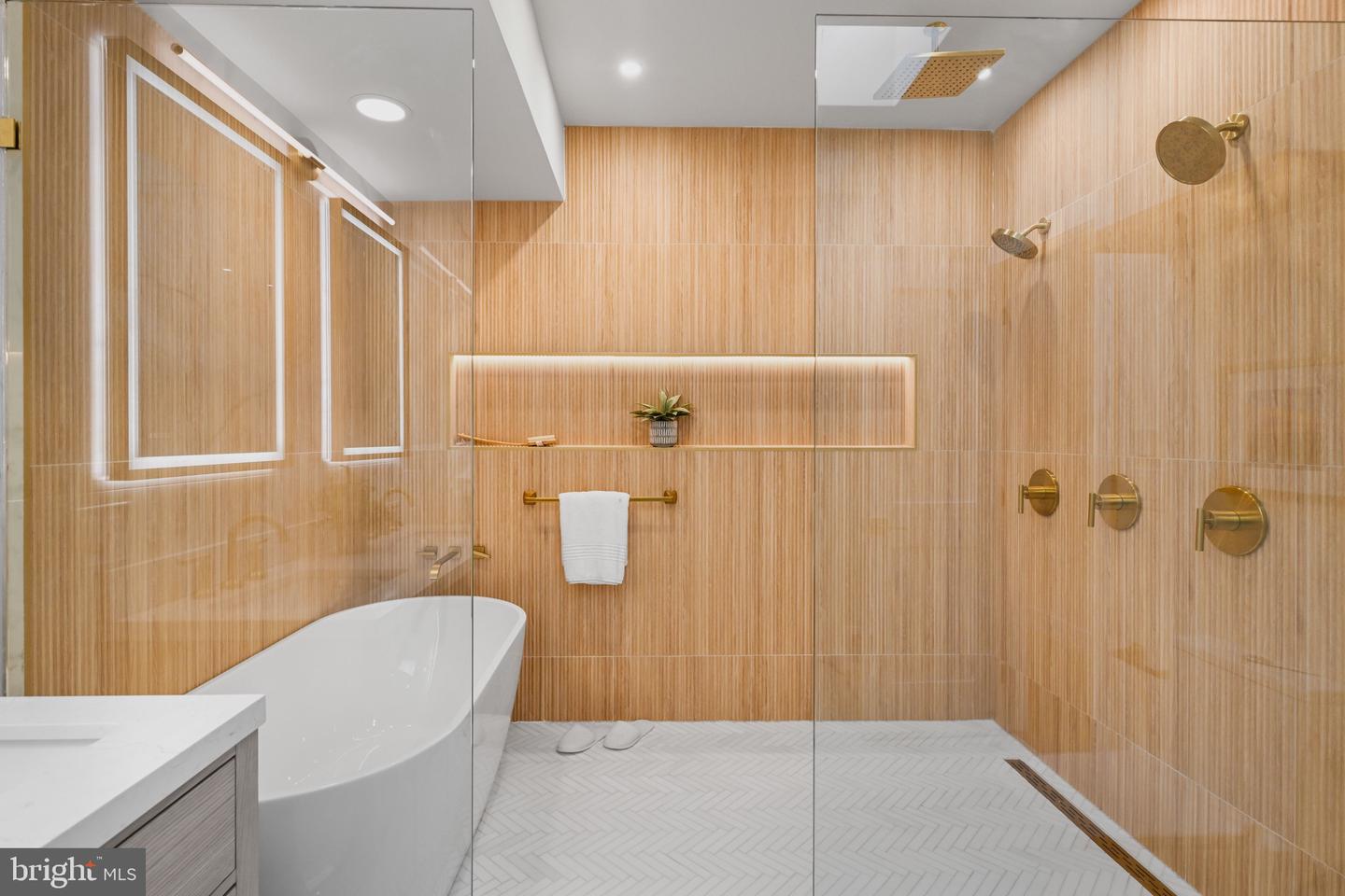 515 KENTUCKY AVE SE, WASHINGTON, District Of Columbia 20003, 5 Bedrooms Bedrooms, ,4 BathroomsBathrooms,Residential,For sale,515 KENTUCKY AVE SE,DCDC2245598 MLS # DCDC2245598