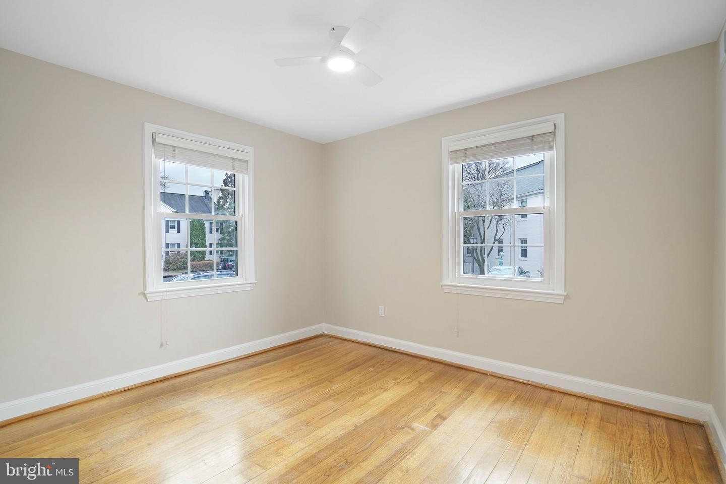 2900 13TH ST S #103, ARLINGTON, Virginia 22204, 2 Bedrooms Bedrooms, ,1 BathroomBathrooms,Residential,For sale,2900 13TH ST S #103,VAAR2068736 MLS # VAAR2068736