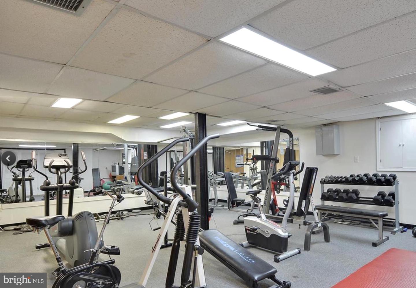 2900 13TH ST S #103, ARLINGTON, Virginia 22204, 2 Bedrooms Bedrooms, ,1 BathroomBathrooms,Residential,For sale,2900 13TH ST S #103,VAAR2068736 MLS # VAAR2068736