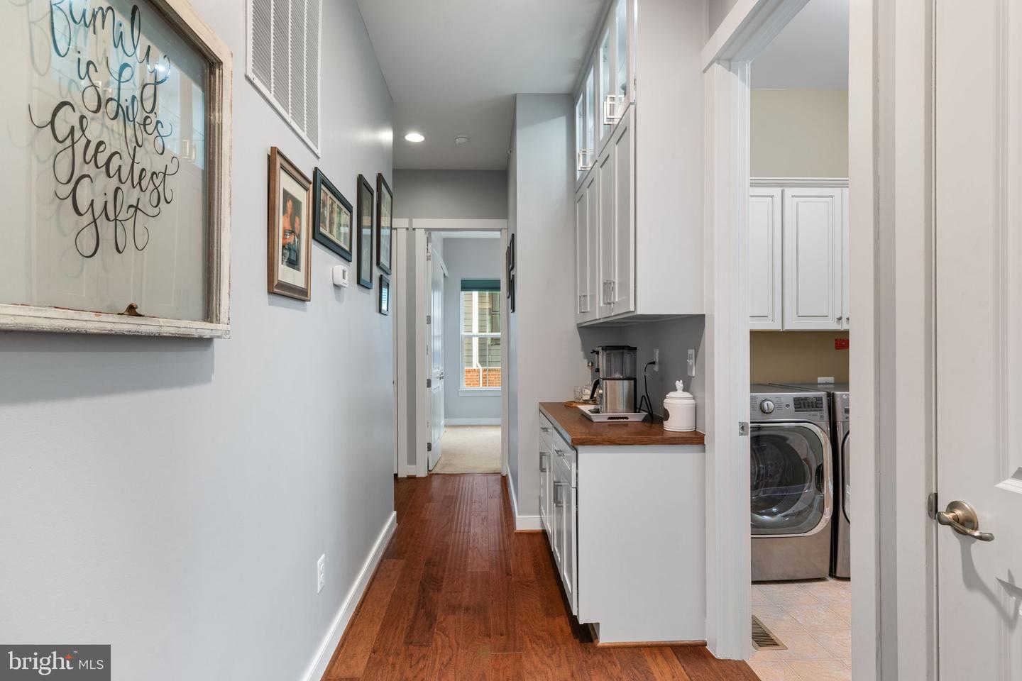 2493 POTOMAC RIVER BLVD, DUMFRIES, Virginia 22026, 3 Bedrooms Bedrooms, 10 Rooms Rooms,3 BathroomsBathrooms,Residential,For sale,2493 POTOMAC RIVER BLVD,VAPW2112280 MLS # VAPW2112280