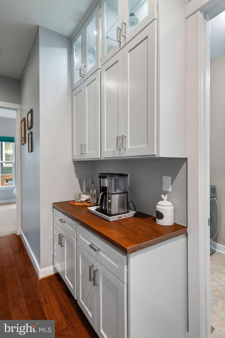 2493 POTOMAC RIVER BLVD, DUMFRIES, Virginia 22026, 3 Bedrooms Bedrooms, 10 Rooms Rooms,3 BathroomsBathrooms,Residential,For sale,2493 POTOMAC RIVER BLVD,VAPW2112280 MLS # VAPW2112280