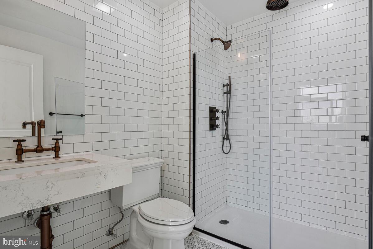 1402 H ST NE #504, WASHINGTON, District Of Columbia 20002, 2 Bedrooms Bedrooms, ,2 BathroomsBathrooms,Residential,For sale,1402 H ST NE #504,DCDC2245640 MLS # DCDC2245640