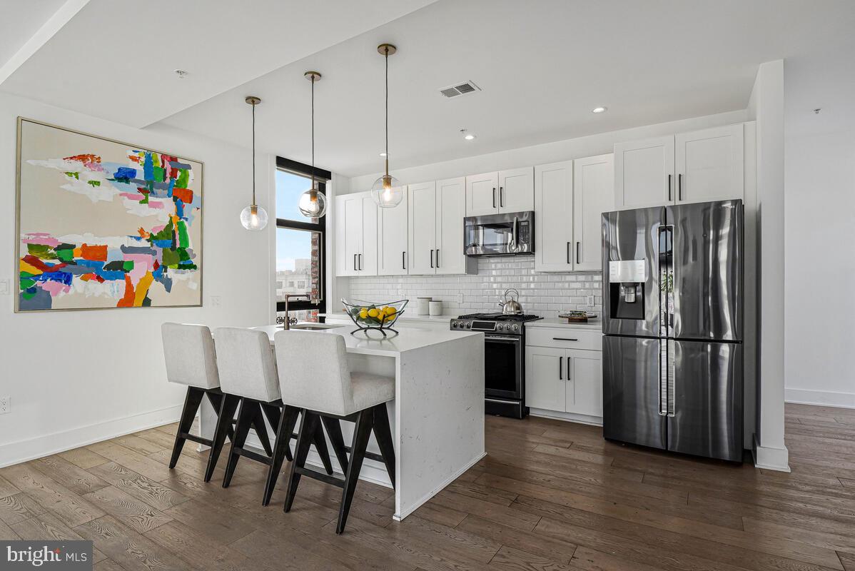 1402 H ST NE #504, WASHINGTON, District Of Columbia 20002, 2 Bedrooms Bedrooms, ,2 BathroomsBathrooms,Residential,For sale,1402 H ST NE #504,DCDC2245640 MLS # DCDC2245640