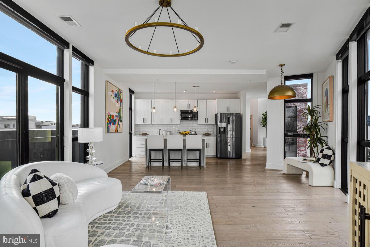 1402 H ST NE #504, WASHINGTON, District Of Columbia 20002, 2 Bedrooms Bedrooms, ,2 BathroomsBathrooms,Residential,For sale,1402 H ST NE #504,DCDC2245640 MLS # DCDC2245640