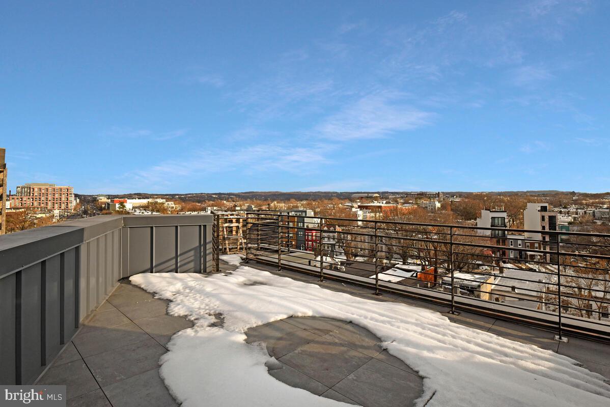 1402 H ST NE #504, WASHINGTON, District Of Columbia 20002, 2 Bedrooms Bedrooms, ,2 BathroomsBathrooms,Residential,For sale,1402 H ST NE #504,DCDC2245640 MLS # DCDC2245640