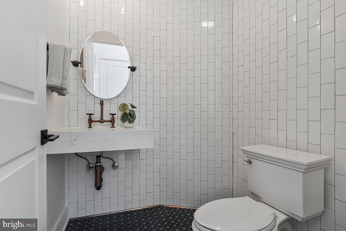 1402 H ST NE #504, WASHINGTON, District Of Columbia 20002, 2 Bedrooms Bedrooms, ,2 BathroomsBathrooms,Residential,For sale,1402 H ST NE #504,DCDC2245640 MLS # DCDC2245640