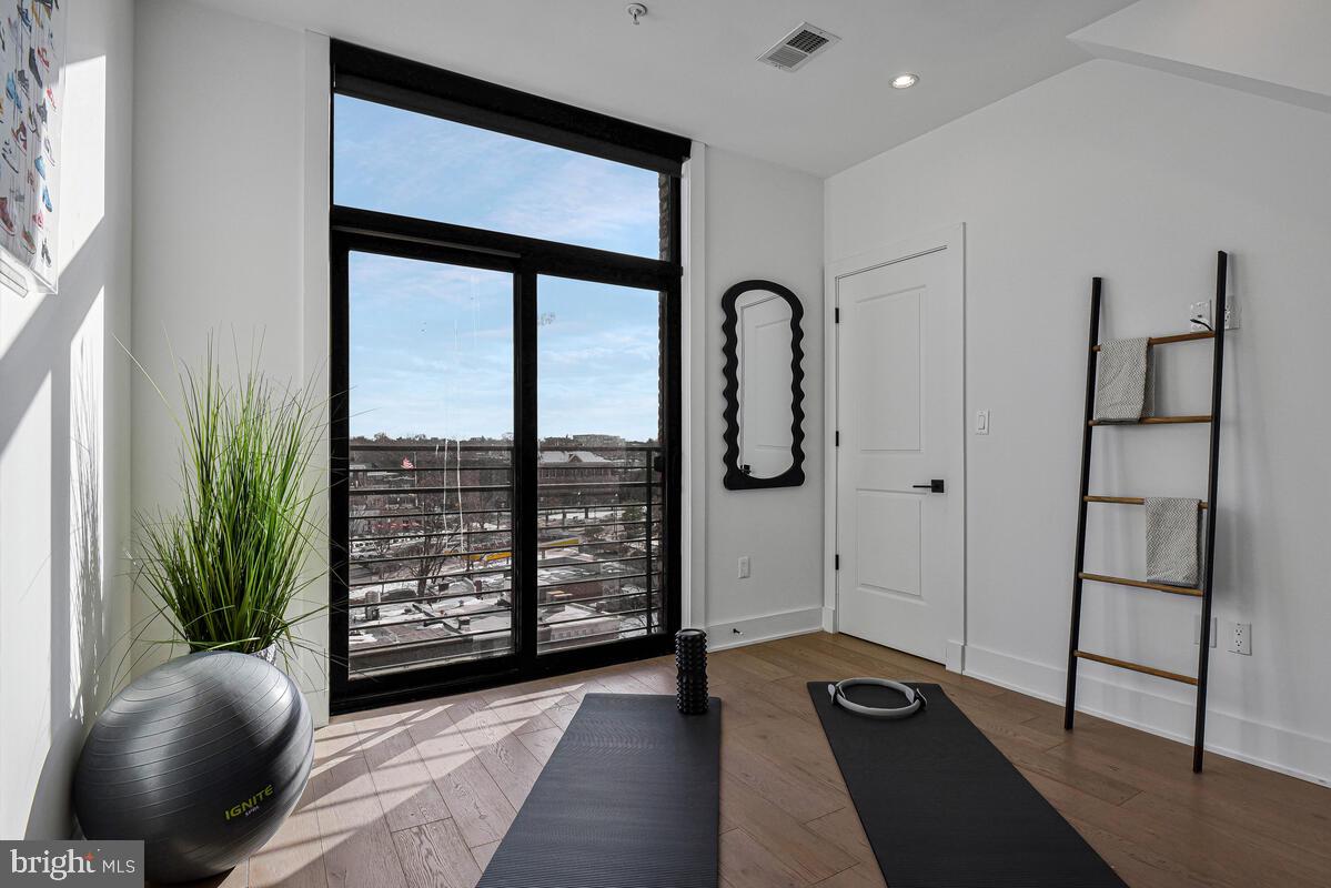 1402 H ST NE #504, WASHINGTON, District Of Columbia 20002, 2 Bedrooms Bedrooms, ,2 BathroomsBathrooms,Residential,For sale,1402 H ST NE #504,DCDC2245640 MLS # DCDC2245640