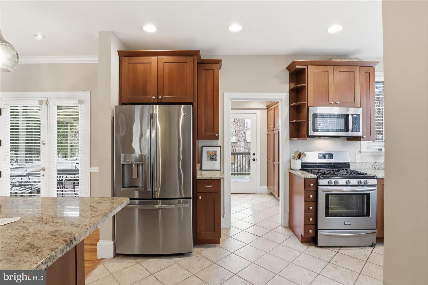 3 W GLENDALE AVE, ALEXANDRIA, Virginia 22301, 4 Bedrooms Bedrooms, ,3 BathroomsBathrooms,Residential,For sale,3 W GLENDALE AVE,VAAX2054032 MLS # VAAX2054032