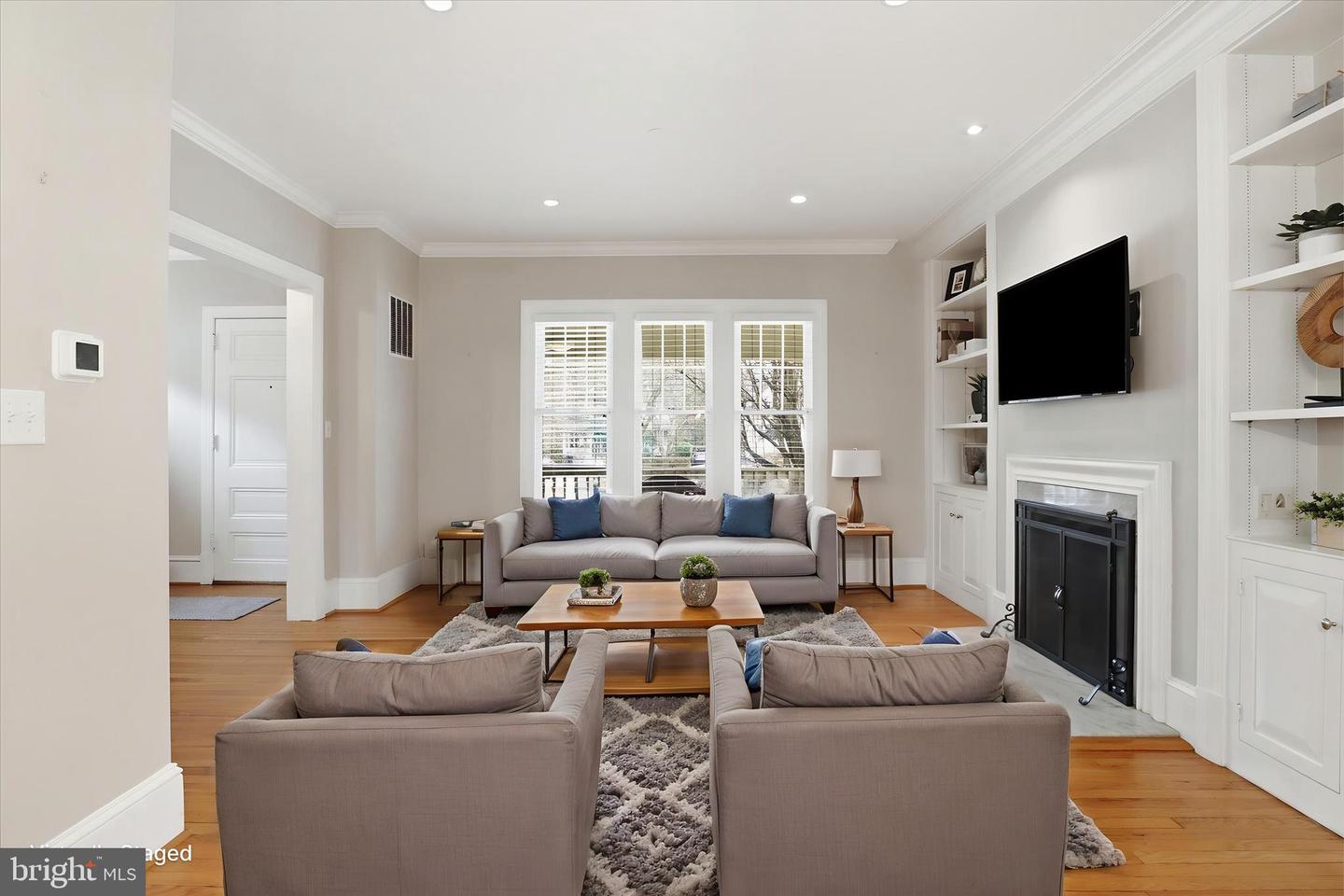 3 W GLENDALE AVE, ALEXANDRIA, Virginia 22301, 4 Bedrooms Bedrooms, ,3 BathroomsBathrooms,Residential,For sale,3 W GLENDALE AVE,VAAX2054032 MLS # VAAX2054032