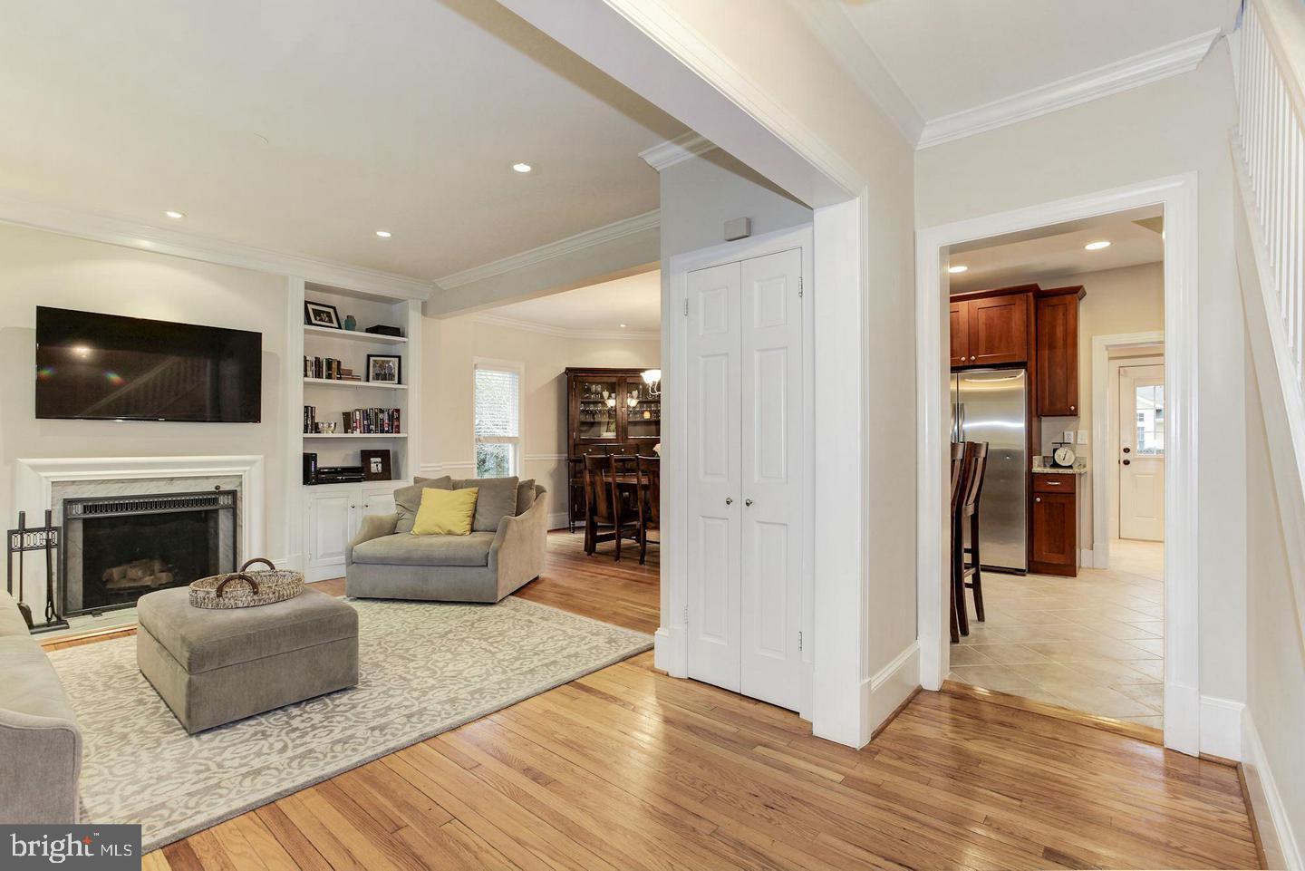 3 W GLENDALE AVE, ALEXANDRIA, Virginia 22301, 4 Bedrooms Bedrooms, ,3 BathroomsBathrooms,Residential,For sale,3 W GLENDALE AVE,VAAX2054032 MLS # VAAX2054032