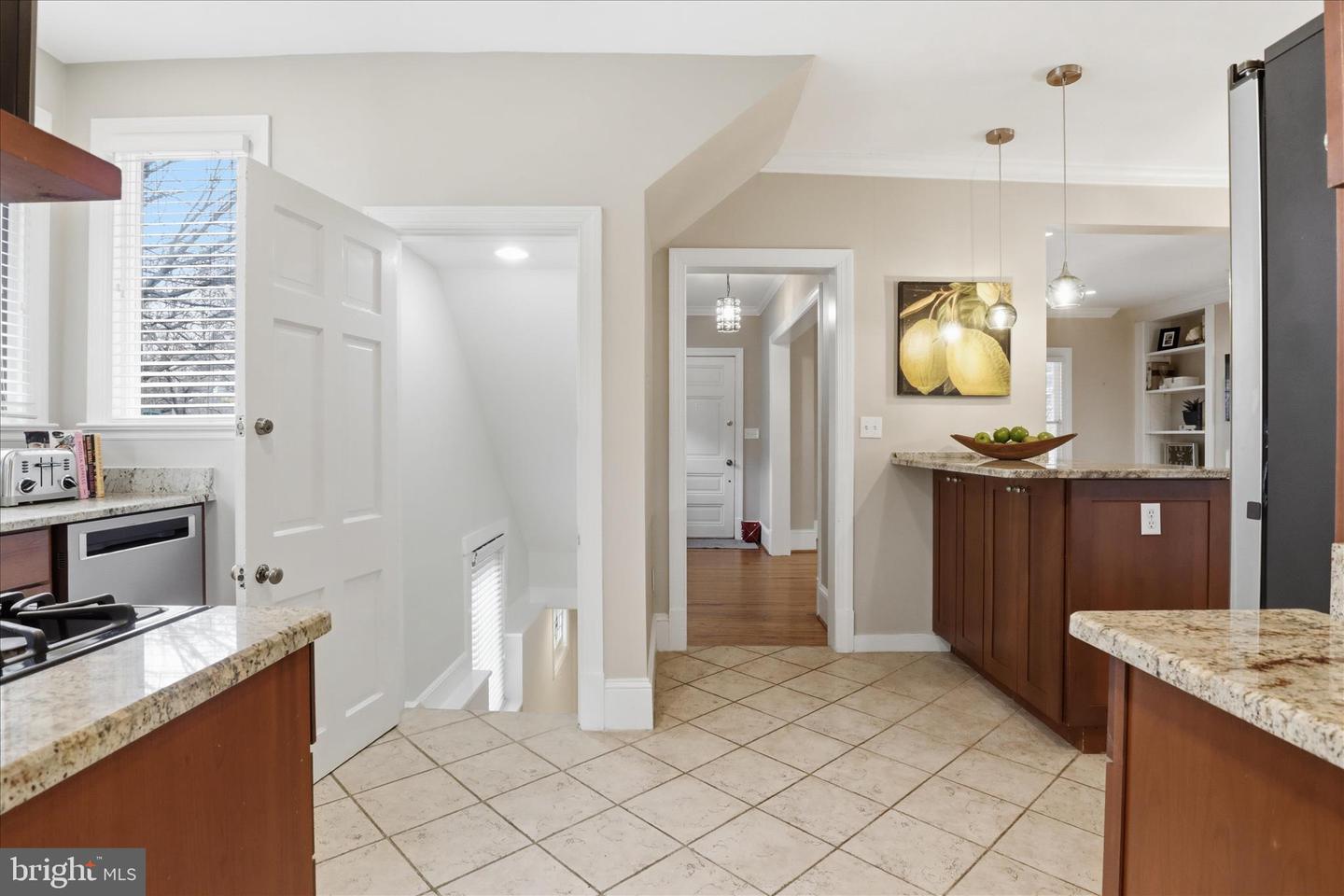 3 W GLENDALE AVE, ALEXANDRIA, Virginia 22301, 4 Bedrooms Bedrooms, ,3 BathroomsBathrooms,Residential,For sale,3 W GLENDALE AVE,VAAX2054032 MLS # VAAX2054032