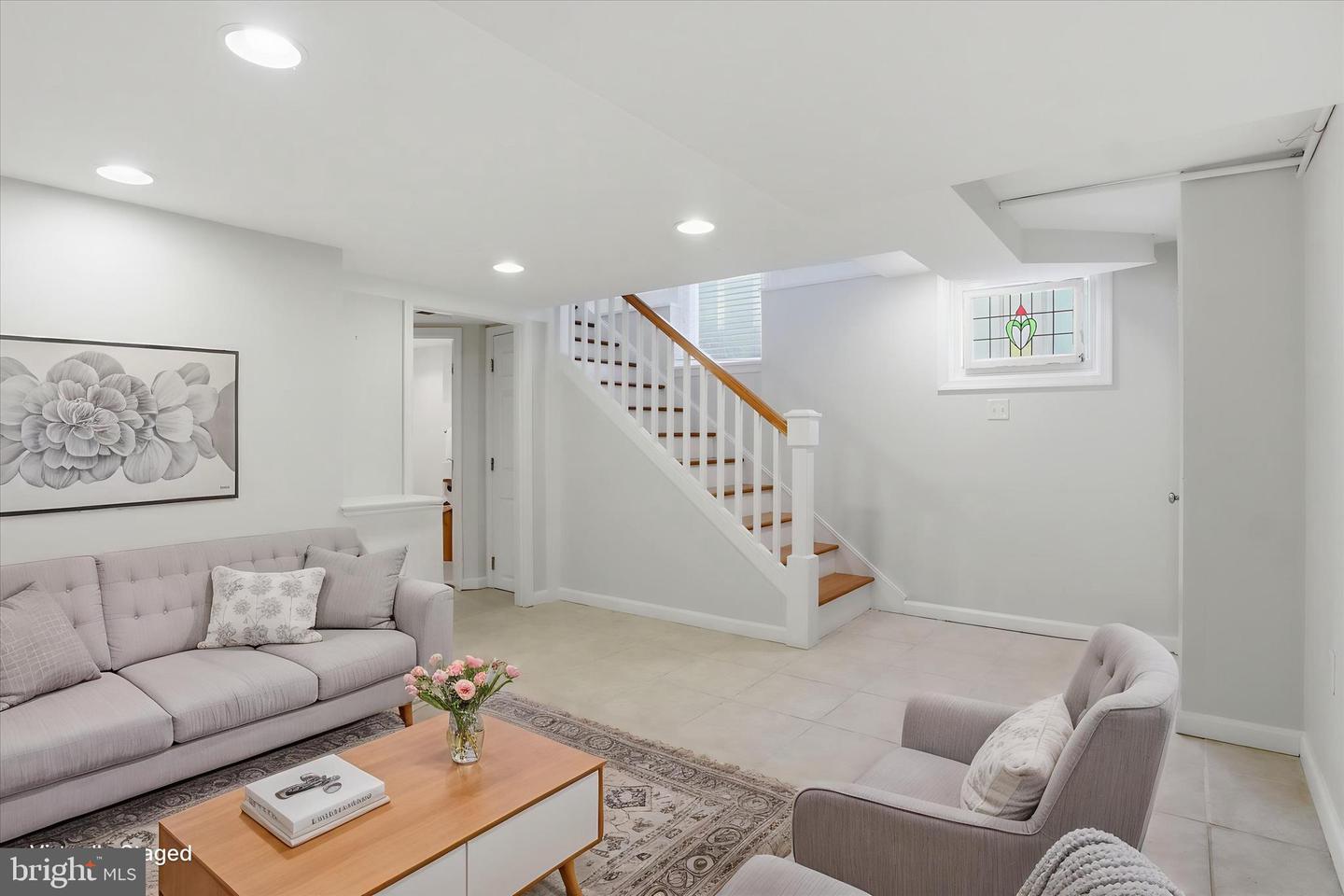 3 W GLENDALE AVE, ALEXANDRIA, Virginia 22301, 4 Bedrooms Bedrooms, ,3 BathroomsBathrooms,Residential,For sale,3 W GLENDALE AVE,VAAX2054032 MLS # VAAX2054032