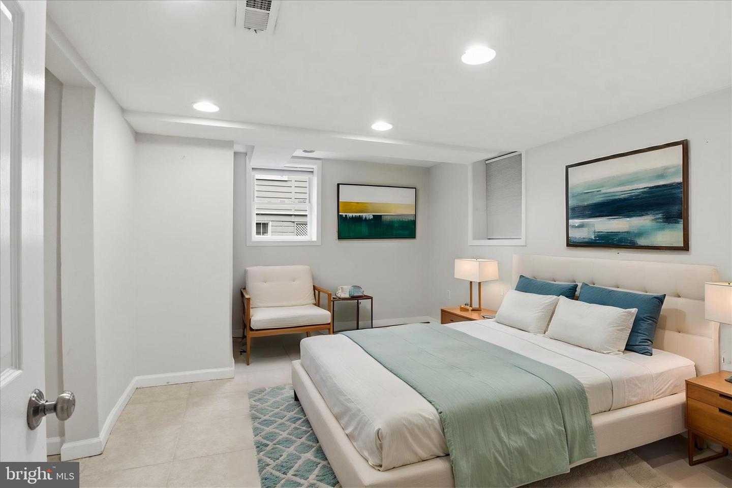 3 W GLENDALE AVE, ALEXANDRIA, Virginia 22301, 4 Bedrooms Bedrooms, ,3 BathroomsBathrooms,Residential,For sale,3 W GLENDALE AVE,VAAX2054032 MLS # VAAX2054032