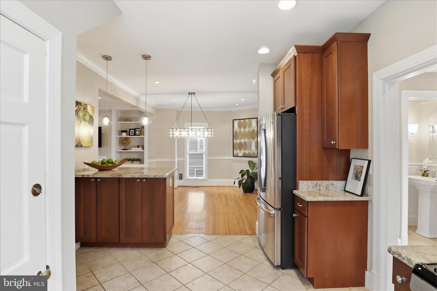 3 W GLENDALE AVE, ALEXANDRIA, Virginia 22301, 4 Bedrooms Bedrooms, ,3 BathroomsBathrooms,Residential,For sale,3 W GLENDALE AVE,VAAX2054032 MLS # VAAX2054032